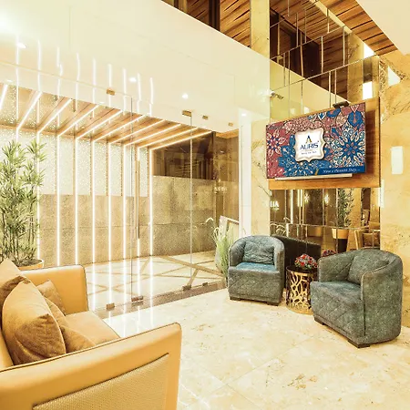 Hotel Auris & Banquets, International Airport 4*
