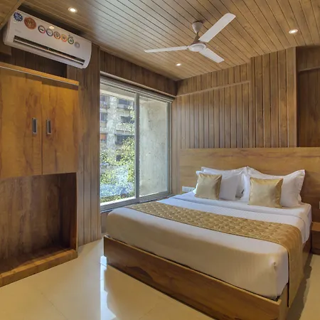 Hotel Malad Opposite Malad Railway Station Mumbai