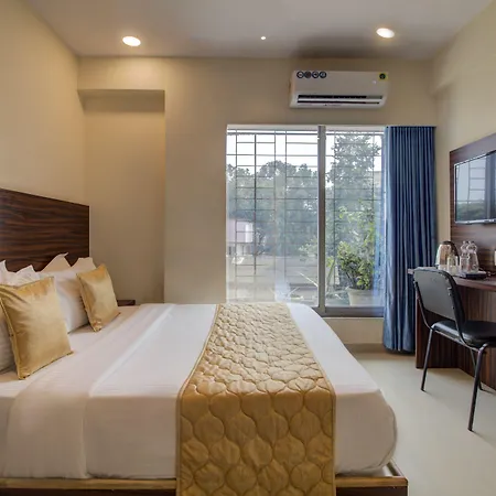 Malad Opposite Malad Railway Station Hotel Mumbai