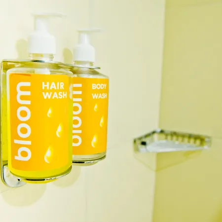 Bloom - Juhu Hotel