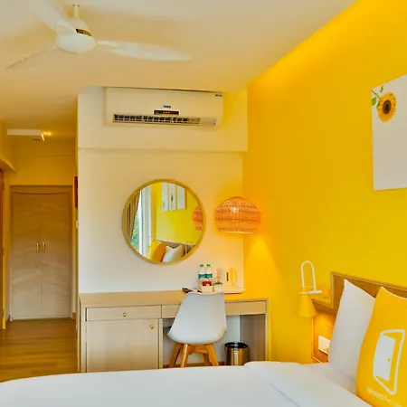 Bloom - Juhu Hotel Mumbai