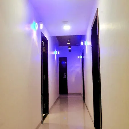 The Hotel 2*