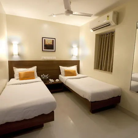 Hotel Fabhotel Rahat