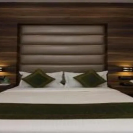 Meriton Buisness International Airport T-2 Hotel