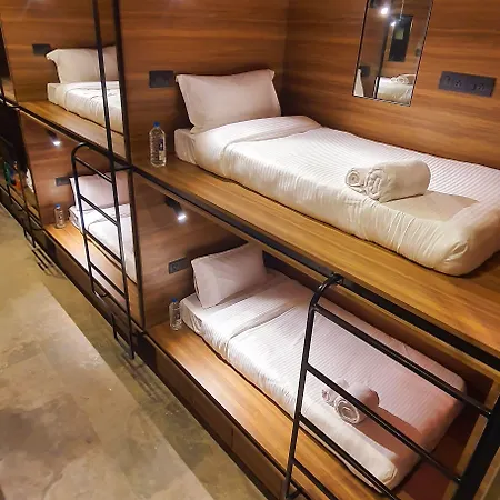 Hostel Mayura Aureole Coliving