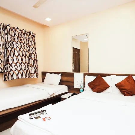 Hotel Collection O Airport Metro Andheri East 3*