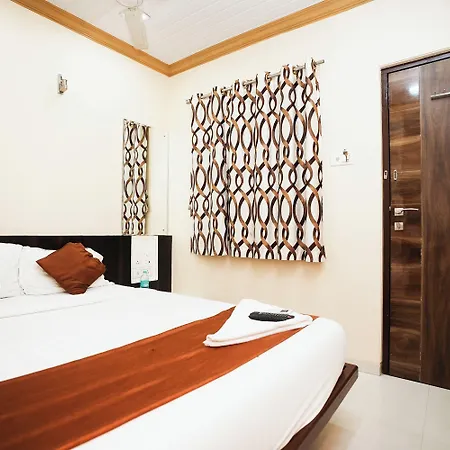 Collection O Airport Metro Andheri East Hotel 3*