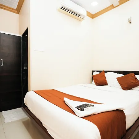 Hotel Collection O Airport Metro Andheri East Mumbai