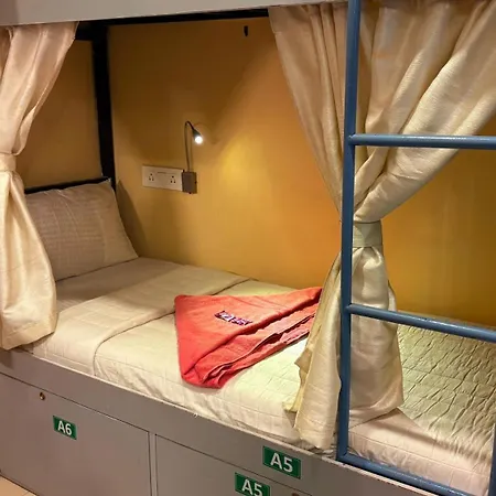 Welcome & Pg Male And Female Hostel Mumbai