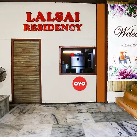 Collection O Lokhandwala Andheri West Mumbai Formerly Lalsai Residency Hotel Mumbai