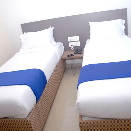 Ocean Hotel 2*