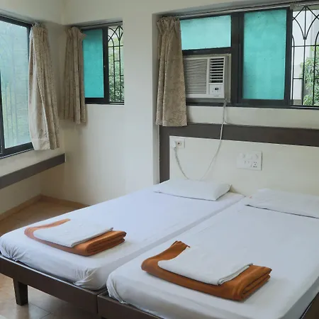 Shanti Palace 3*