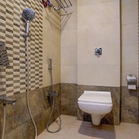 Hotel Fabhotel Veera Residency - Nr Airport