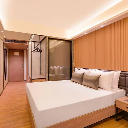Lemon Tree Premier, Malad, Hotel 4*