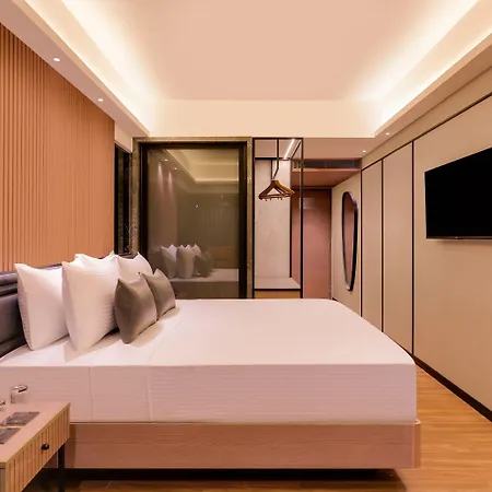 Lemon Tree Premier, Malad, 4* Mumbai
