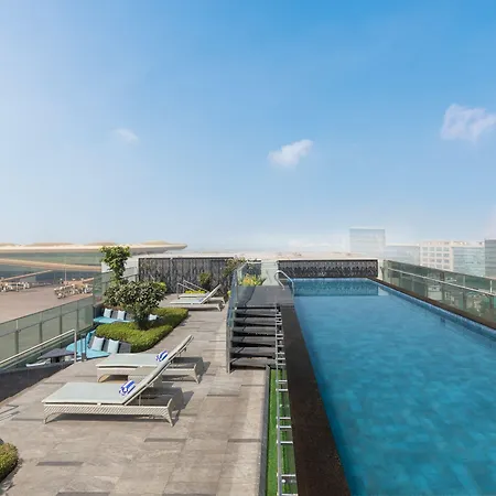 Fairfield By Marriott International Airport Hotel Mumbai