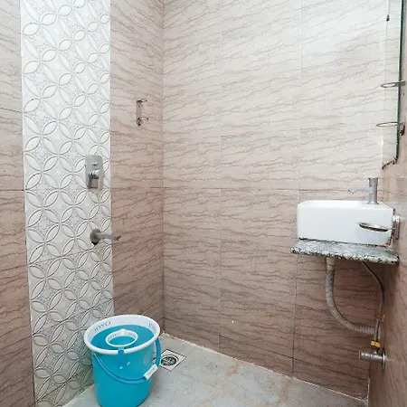 Royal Aqua Hotel 2*
