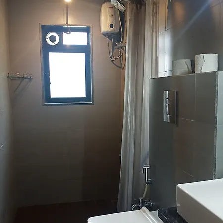 Backpacker Cowies Hostel