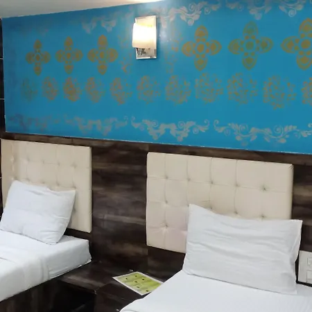Golden Park Hotel 3*