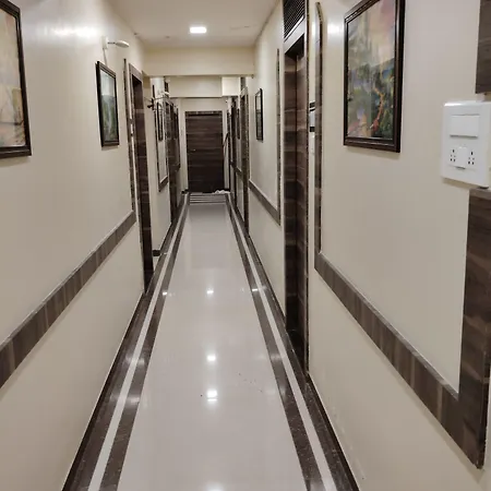 Hotel Golden Park Mumbai