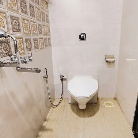 Hotel Fabhotel Embassy Grand Mumbai