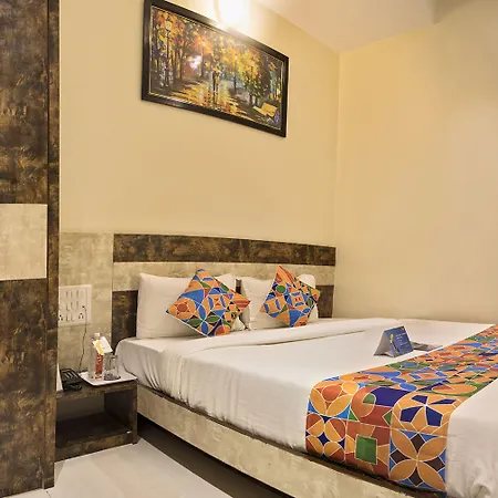 Hotel Fabhotel Embassy Grand