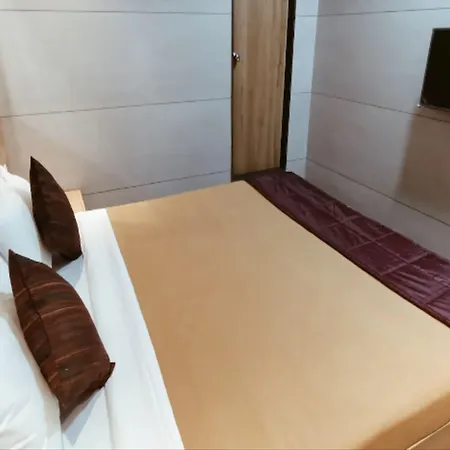 Hotel Prasad Nx 3*