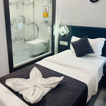 Hotel Larmont Luxury Mumbai
