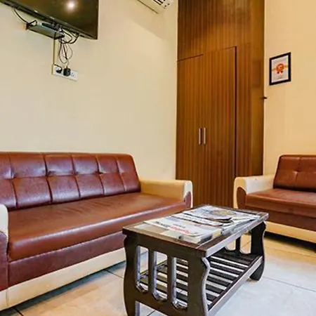 Hotel Fabexpress Emerald