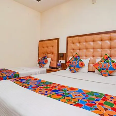 Hotel Fabexpress Emerald