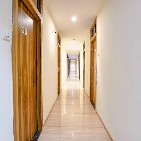 Fabhotel Cozy - Nr International Airport Hotel Mumbai