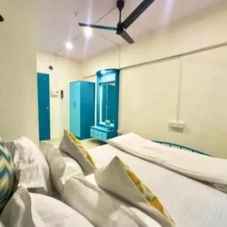 Locomo Hostel Express - Stay Work Eat Hostel *