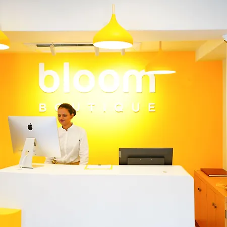 Bloom Boutique L Bandra
