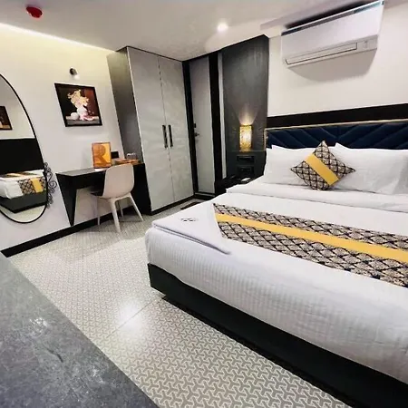Rich Hotel Mumbai