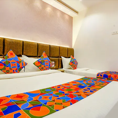 Fabexpress New Deepak - Nr & Csmt Station Hotel 2*
