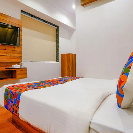 Hotel Fabexpress New Deepak - Nr & Csmt Station 2*