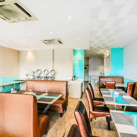 Fabhotel Sahar Garden - Nr International Airport 3*