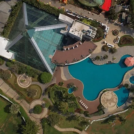 Hotel Muza 4*