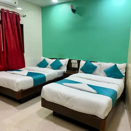 Hotel Metro Plaza Near Barc