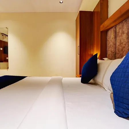 Isra Comfort Hotel 3*