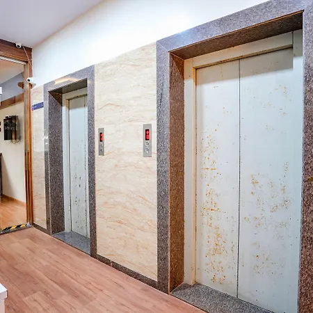 Fabhotel Azure - Nr. International Airport