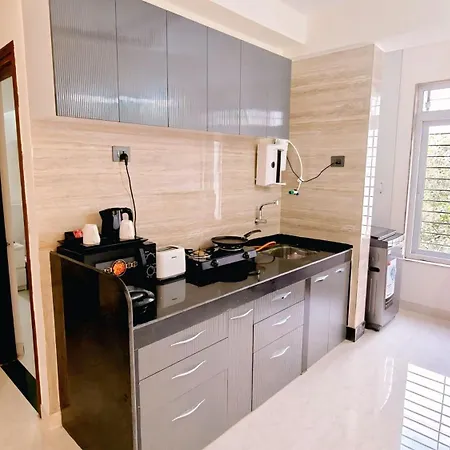 Side Serviced By Maxxvalue Apartment