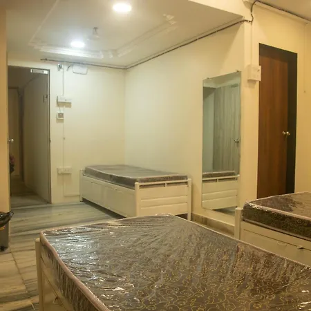 Apartment Ansh Pg & *