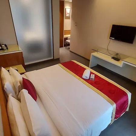 The Byke Delotel Hotel Mumbai