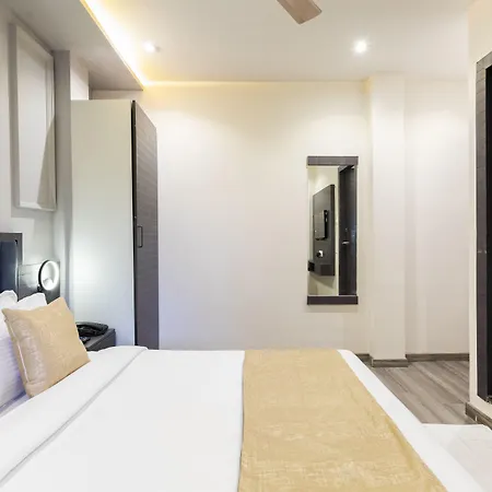 Hotel Classio Andheri - Near Dn Nagar Metro Station Mumbai