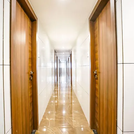 Fabhotel Shubham 3*