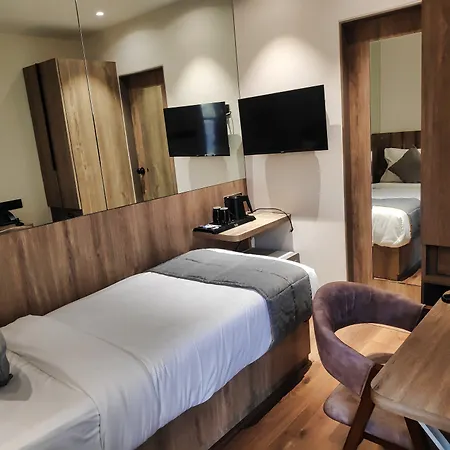 Maxxvalue Midc - Andheri Hotel Mumbai