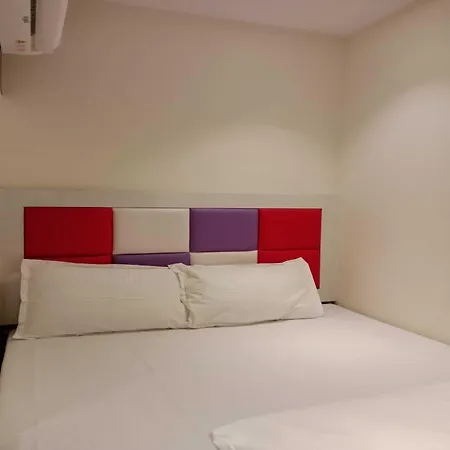 Orange Residency Hotel 3*