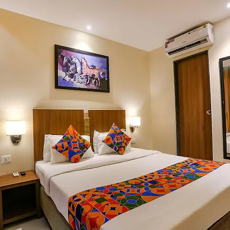Fabhotel Royal International - Nr International Airport