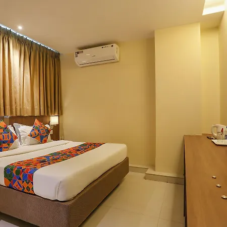 Fabhotel Royal International - Nr International Airport
